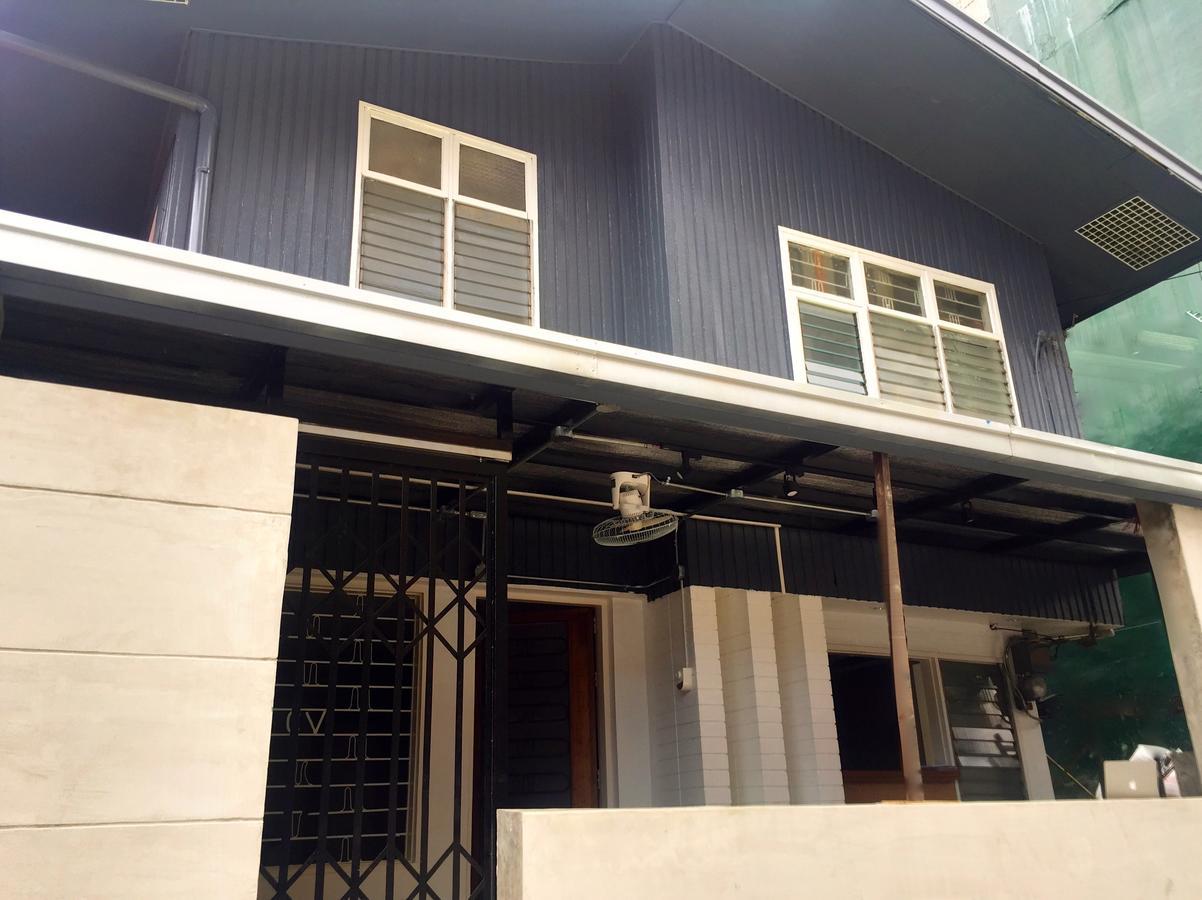 The Hub District Hostel And Dorm Makati City Extérieur photo
